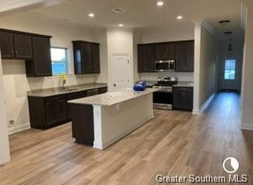Building Photo - 4487 Lakes Edge Dr