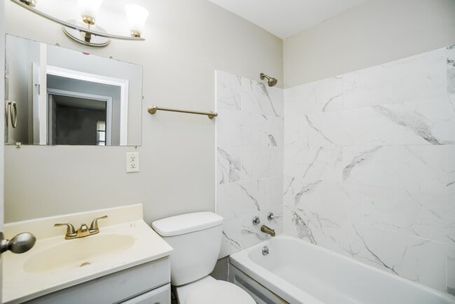 Building Photo - Beautiful Upgraded Multilevel Home