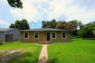 Building Photo - 520 Mckee St