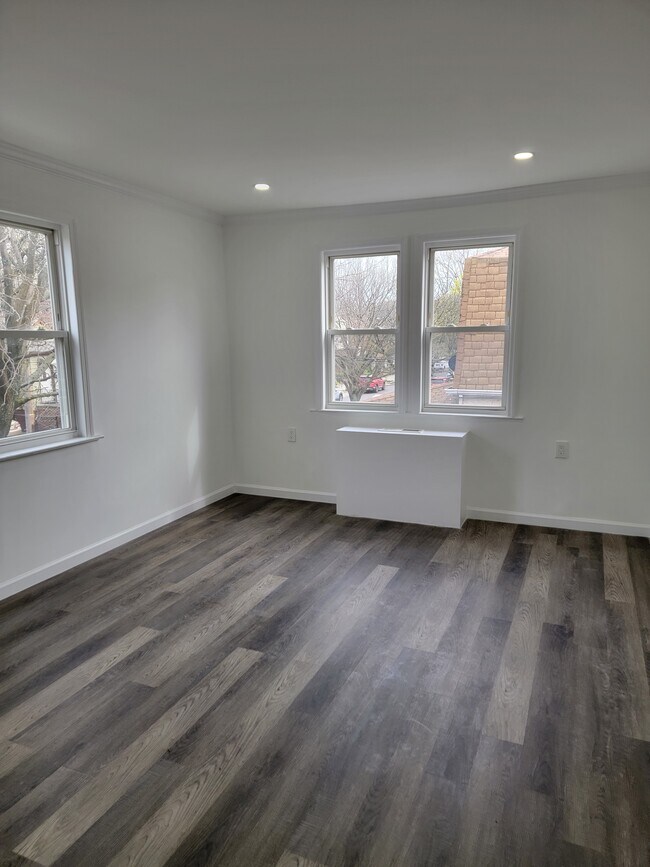 Building Photo - 6418 48th Ave