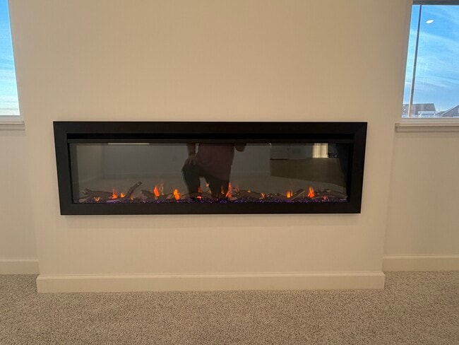 Building Photo - 10545 Harbor Ln N