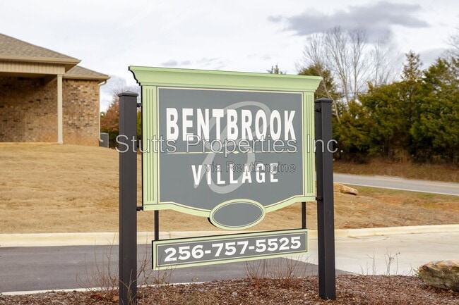 Building Photo - 311 Bentbrook Pl