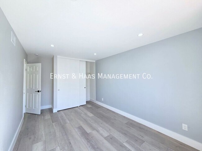 Building Photo - 16810 Picadilly Ln