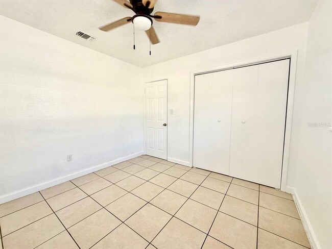 Building Photo - 1607 E Maple Ave