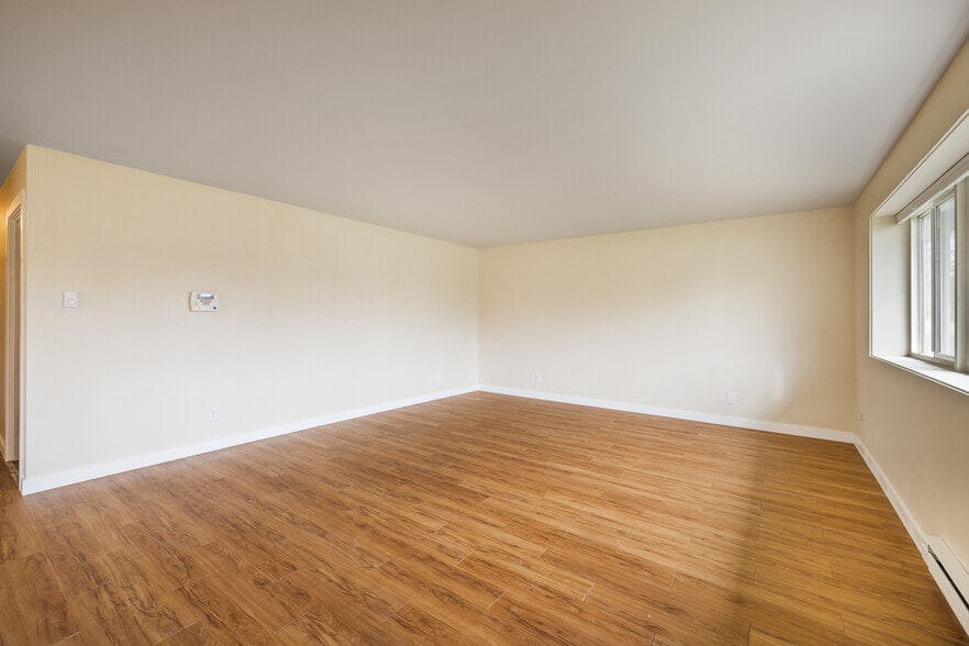 Building Photo - 1201 E Fir St