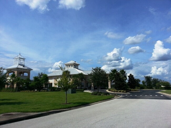 Building Photo - Available early fall ~ Waterside Pointe 3/...