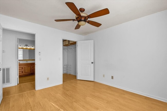 Building Photo - 5521 Hornaday Rd