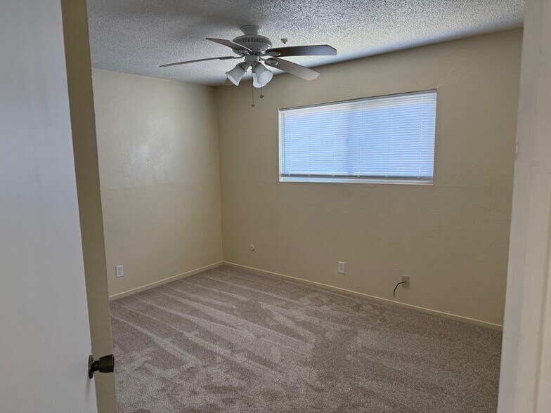 Bedroom 2 - 6119 Montecito Blvd