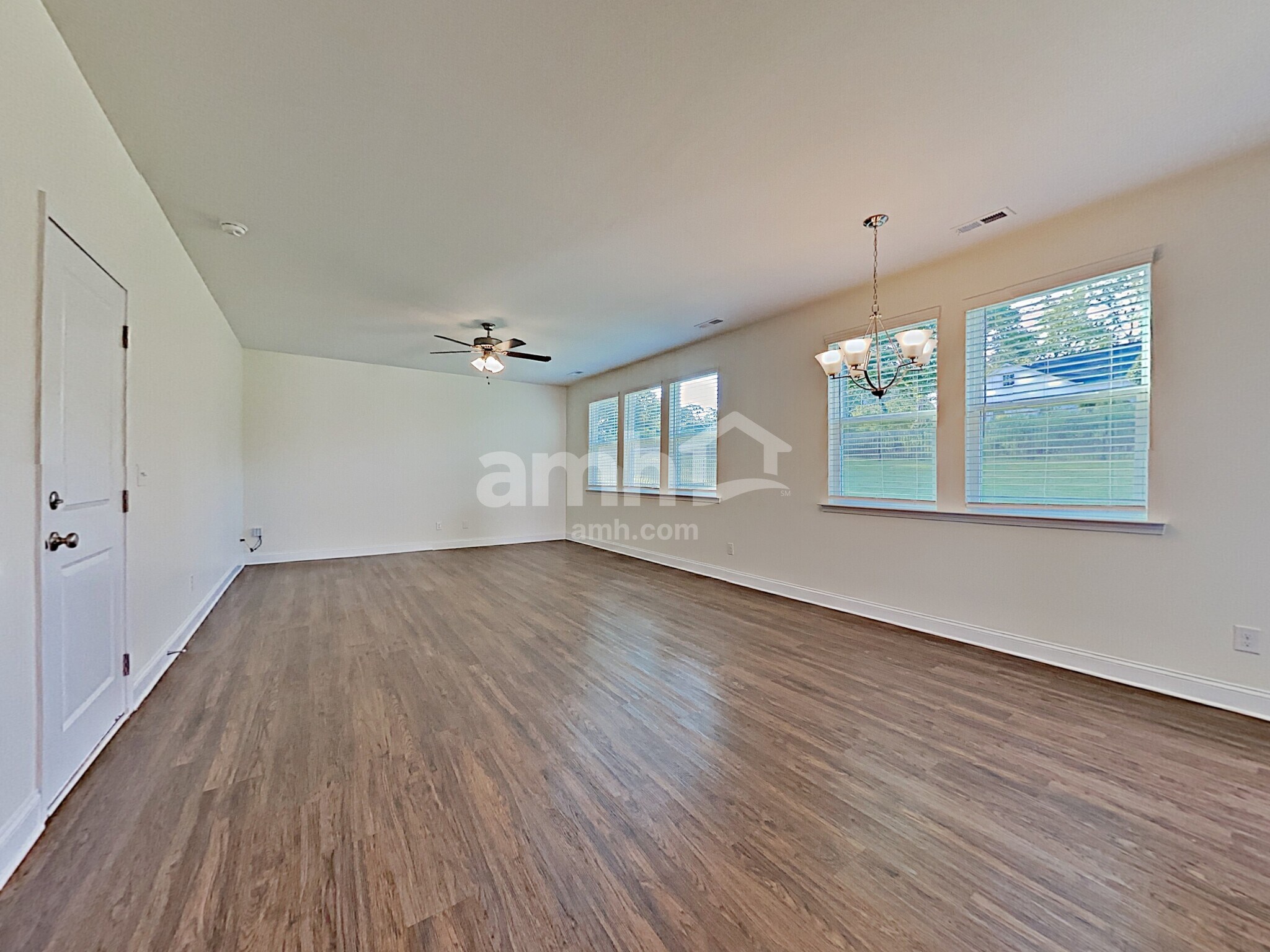 Building Photo - 6161 Rosemore Ln