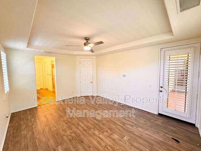 Building Photo - 138 Shoreline Dr