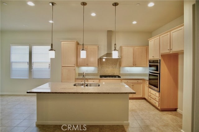 Building Photo - 3368 C. Luna Nueva