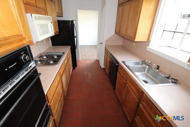 Building Photo - 502 S 9th St