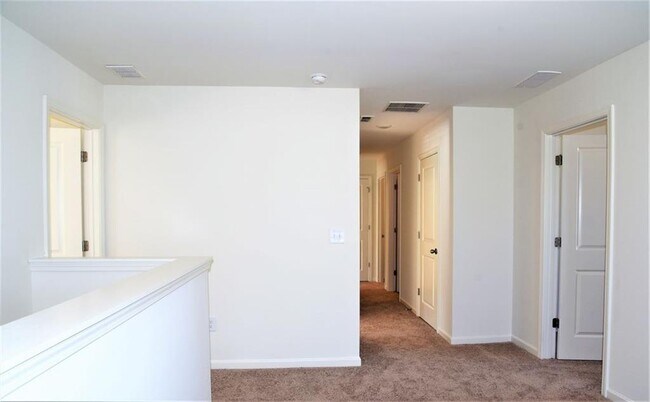 Building Photo - 4374 Kendrick Cir