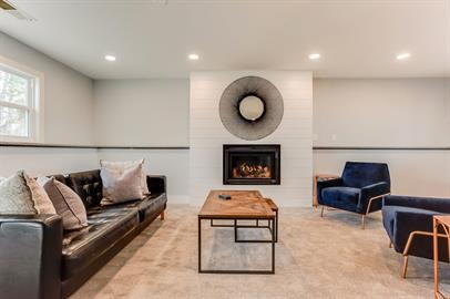 Building Photo - "Charming 3-Bed, 3-Bath Home with 1765 Sq Ft of Comfort in Excelsior!"