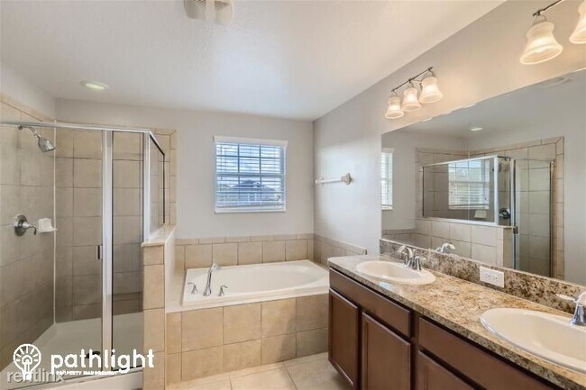 Building Photo - 3 br, 2.5 bath House - 6804 Butterfly Driv...