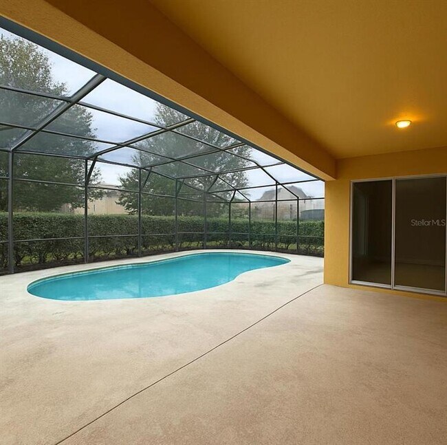 Building Photo - 4052 Oak Tree Dr