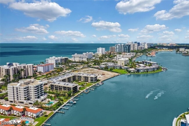 Building Photo - 3200 Gulf Shore Blvd N