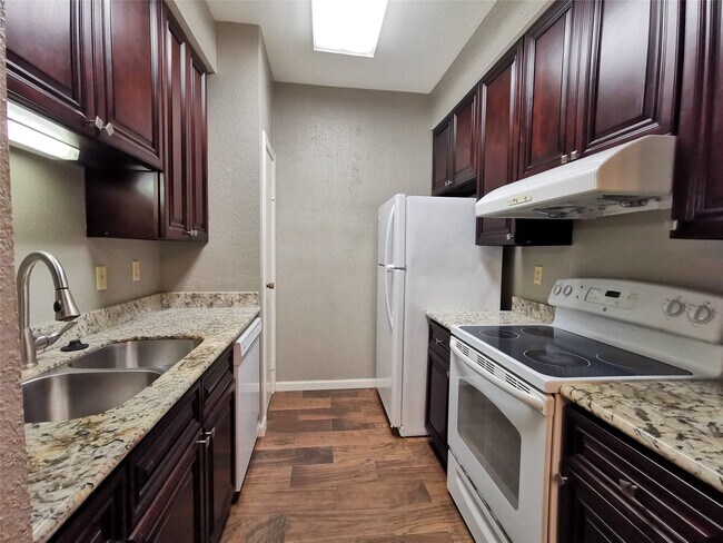 Building Photo - 7950 N Stadium Dr