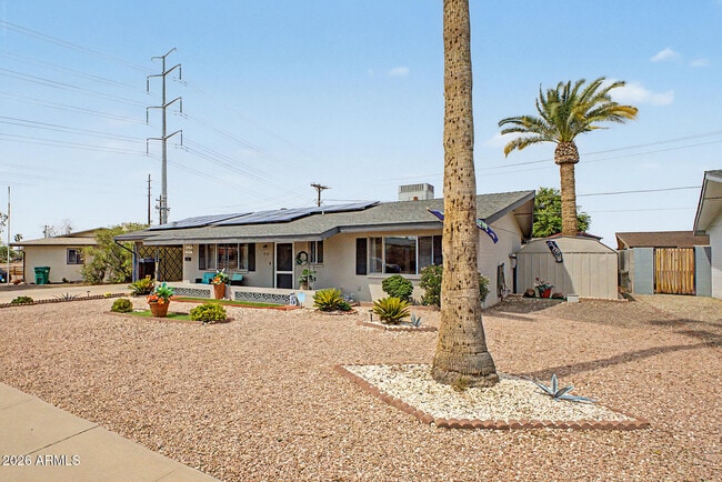 Building Photo - 410 N 56th Pl