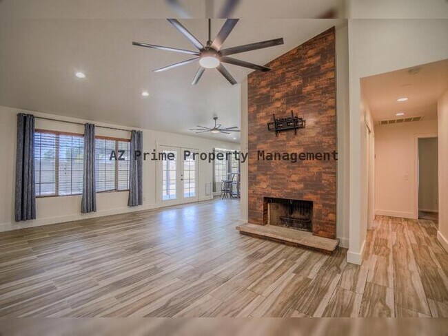 Building Photo - 9054 N 84th Ln