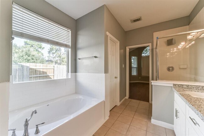 Building Photo - 440 Mystic Trail Loop