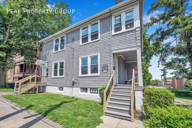 Primary Photo - 108 E Daniels St