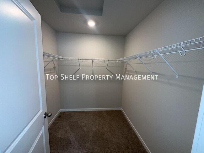 Building Photo - 1110 Northview Dr