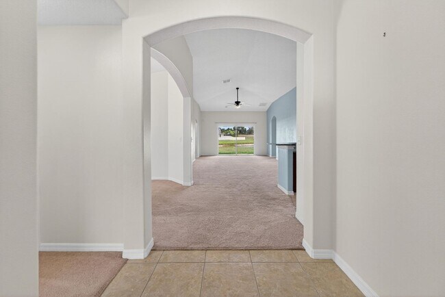 Building Photo - 13128 Royal Pines Ave