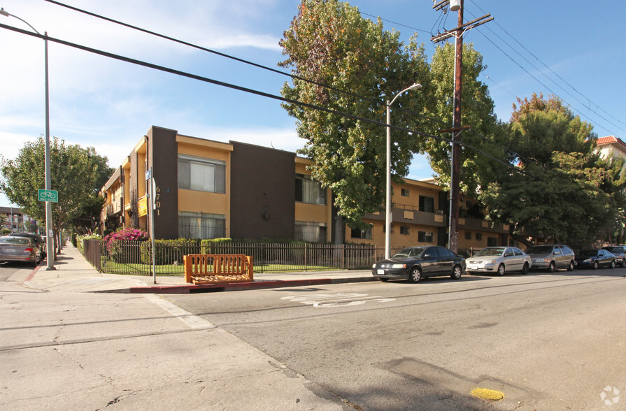 Primary Photo - Fountain West Apartments