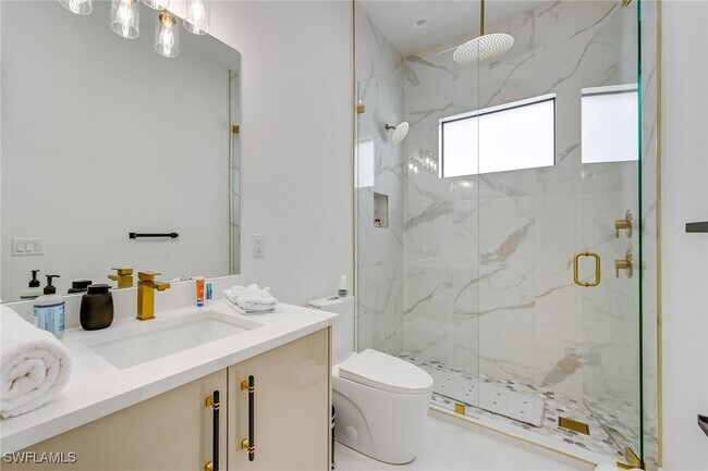 Building Photo - 3400 Canal St