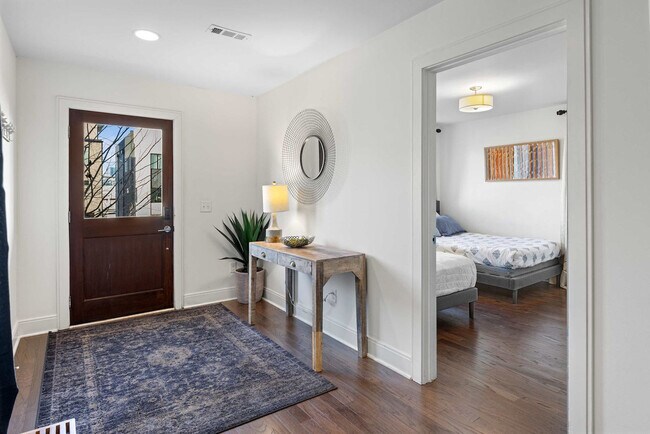 Building Photo - 1109 Archer St