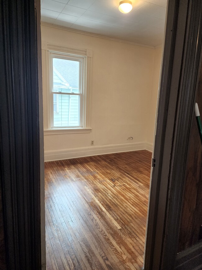 Bedroom 2 - 381 Glenwood Ave