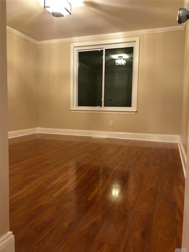 Building Photo - 287 Sagamore Hills Dr