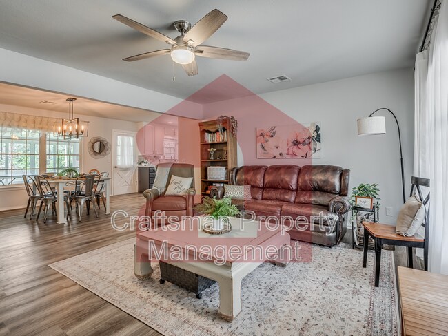 Building Photo - 2024 NW 45th St