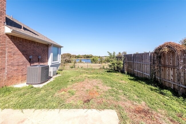 Building Photo - 2318 Balleybrooke Dr
