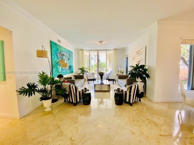 Building Photo - 799 Crandon Blvd