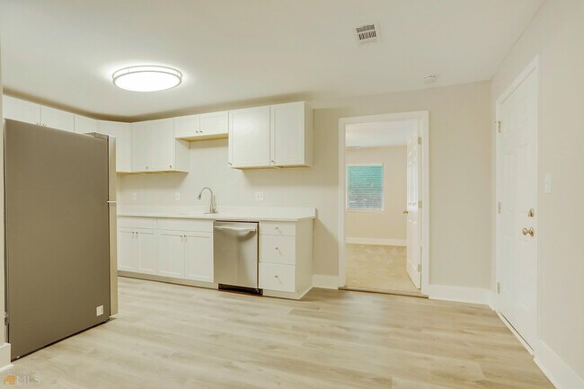 Building Photo - 2597 Dale Creek Dr NW