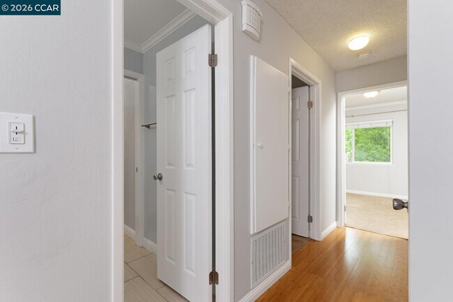 Building Photo - 238 Thistle Cir