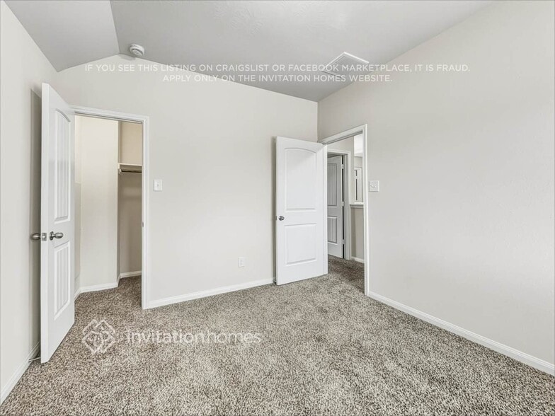 Building Photo - 30823 Gardenia Trace Dr