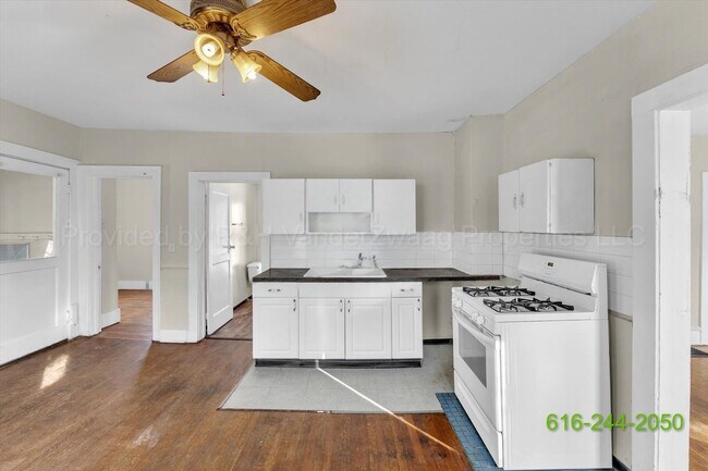 Building Photo - 1335 Hamilton Ave NW