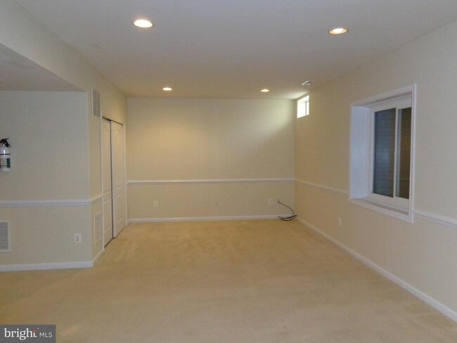 Building Photo - 15839 Fourmile Creek Ct