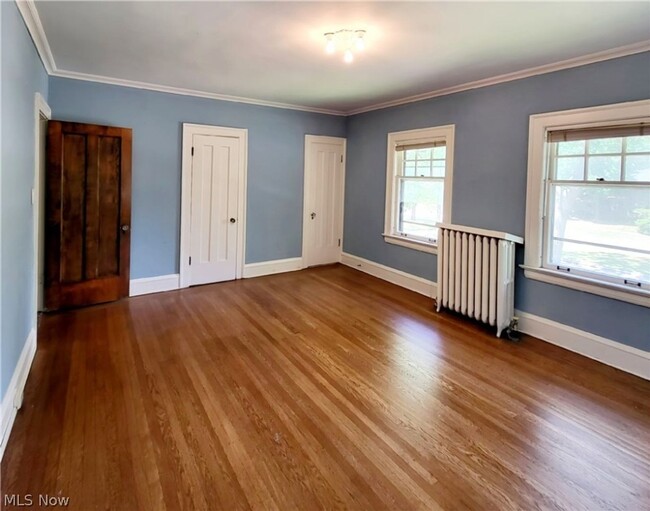 Building Photo - 6 BEDROOM IN CLEVELAND HEIGHTS FOR RENT - ...