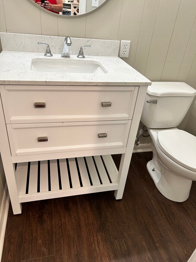 Half Bath - 364 Elizabeth Cir