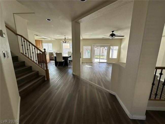 Building Photo - 10679 Timber Stand St