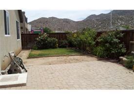 Building Photo - Nice 4 bedroom home close to freeway 215