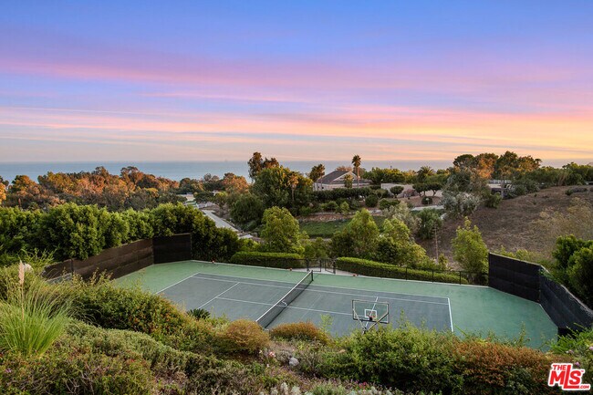 Building Photo - 27454 Winding Way