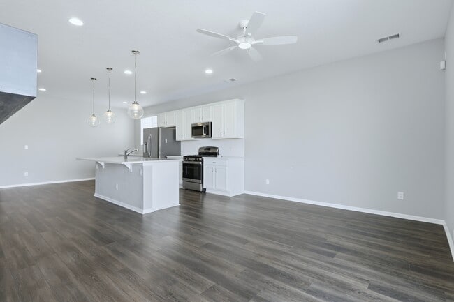 Building Photo - 8891 E 106th Pl