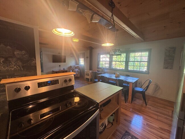 Building Photo - 58 Patrician Shores Cir
