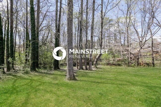 Building Photo - 3 Bedroom Pet-Friendly Home in MINT HILL, NC with Main Street Renewal