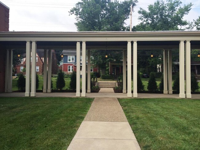 Building Photo - The Aspen Court Apartments